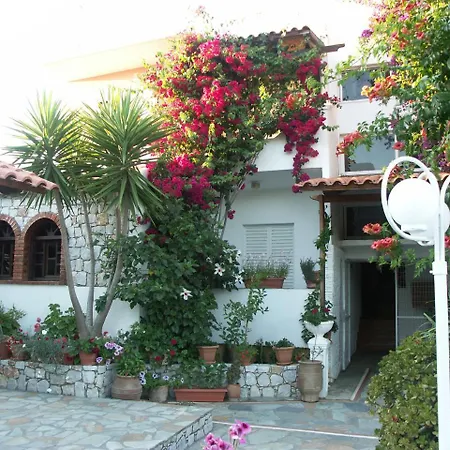 Appart hôtel Eden Agia Marina