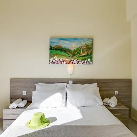 Apartmanhotel Eden Ajía Marína