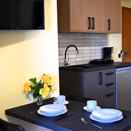 Apartmanhotel Eden Ajía Marína